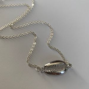 Beach Jewelry Silver Cowrie Shell Necklace (X0165)